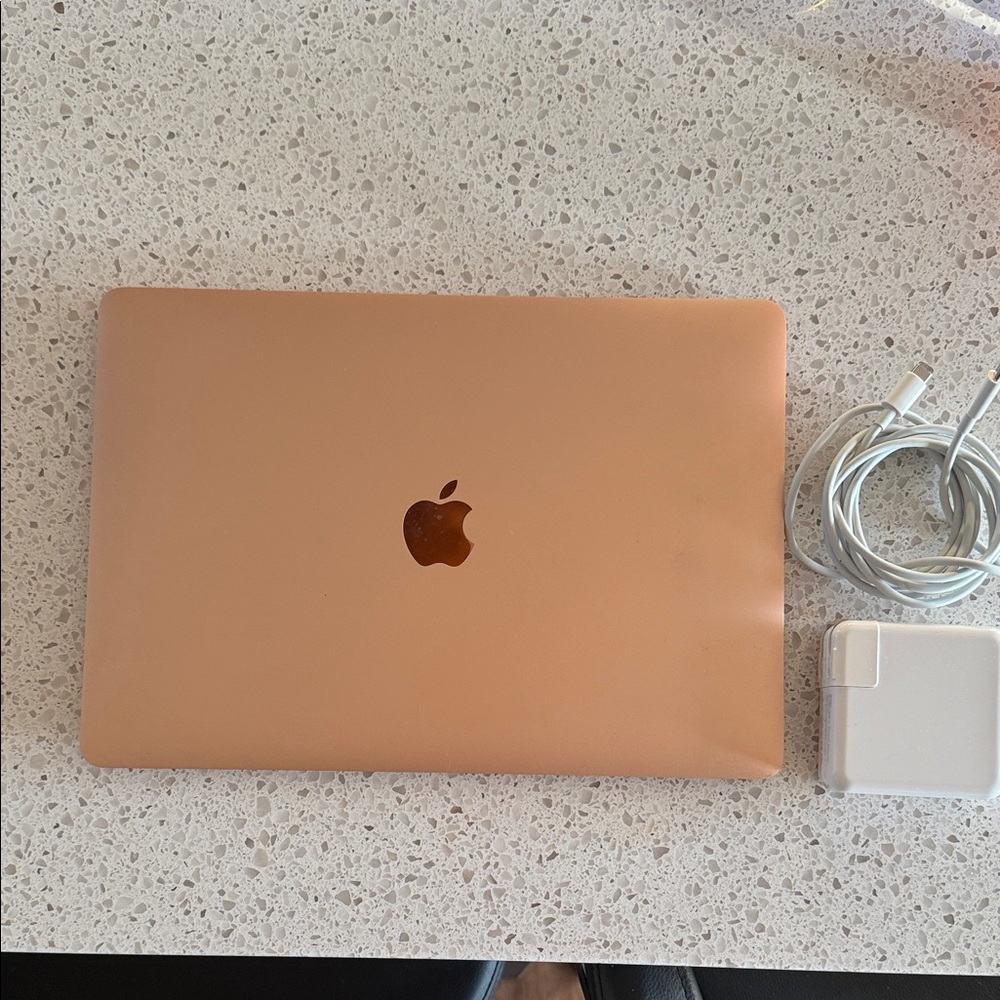 Apple Laptop in Elegant rose Mac book air Gold computer portable wireless - Picture 2 of 9